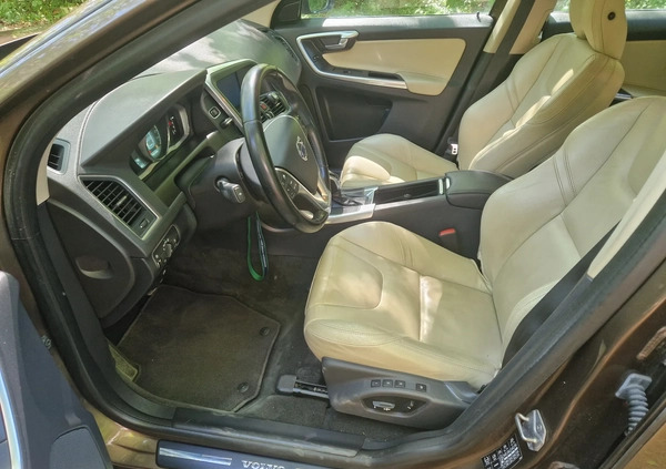 Volvo XC 60 cena 88800 przebieg: 124000, rok produkcji 2014 z Warszawa małe 379
